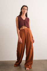 Brown V-Neck Sleeveless Cropped Knit Top