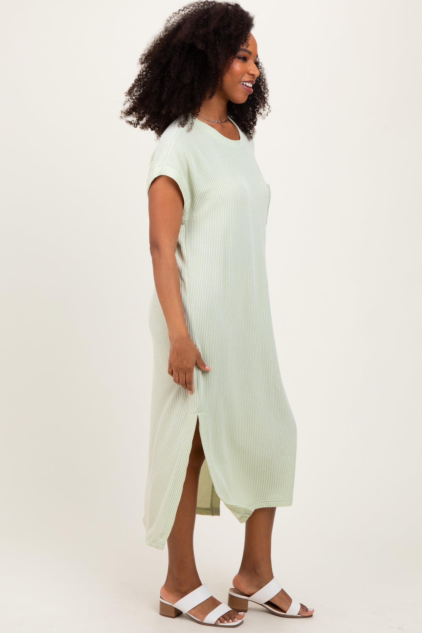 Light Olive Ribbed Short Sleeve Front Pocket Midi Dress