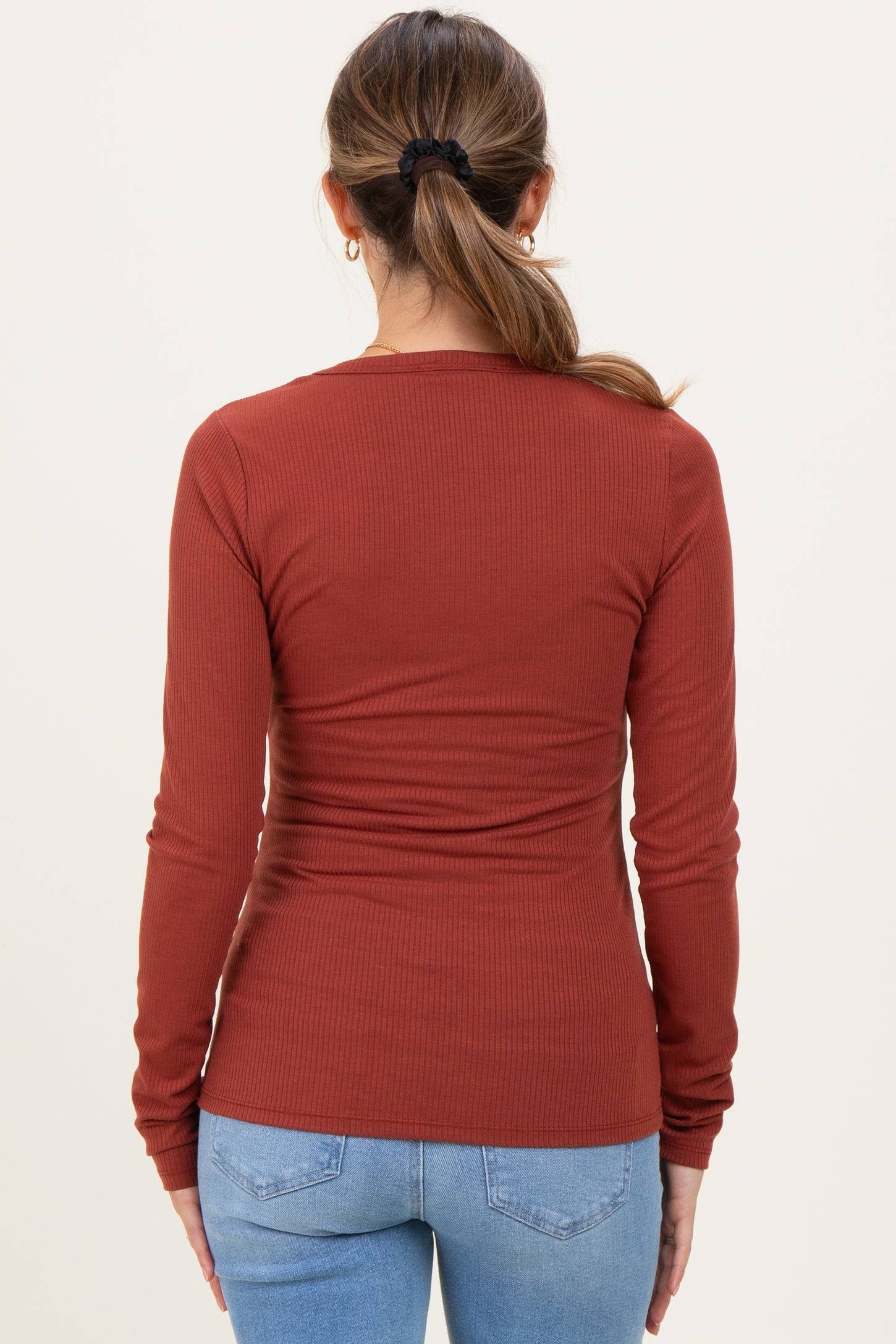 Rust Solid Ribbed Long Sleeve Round Neck Maternity Tunic Top