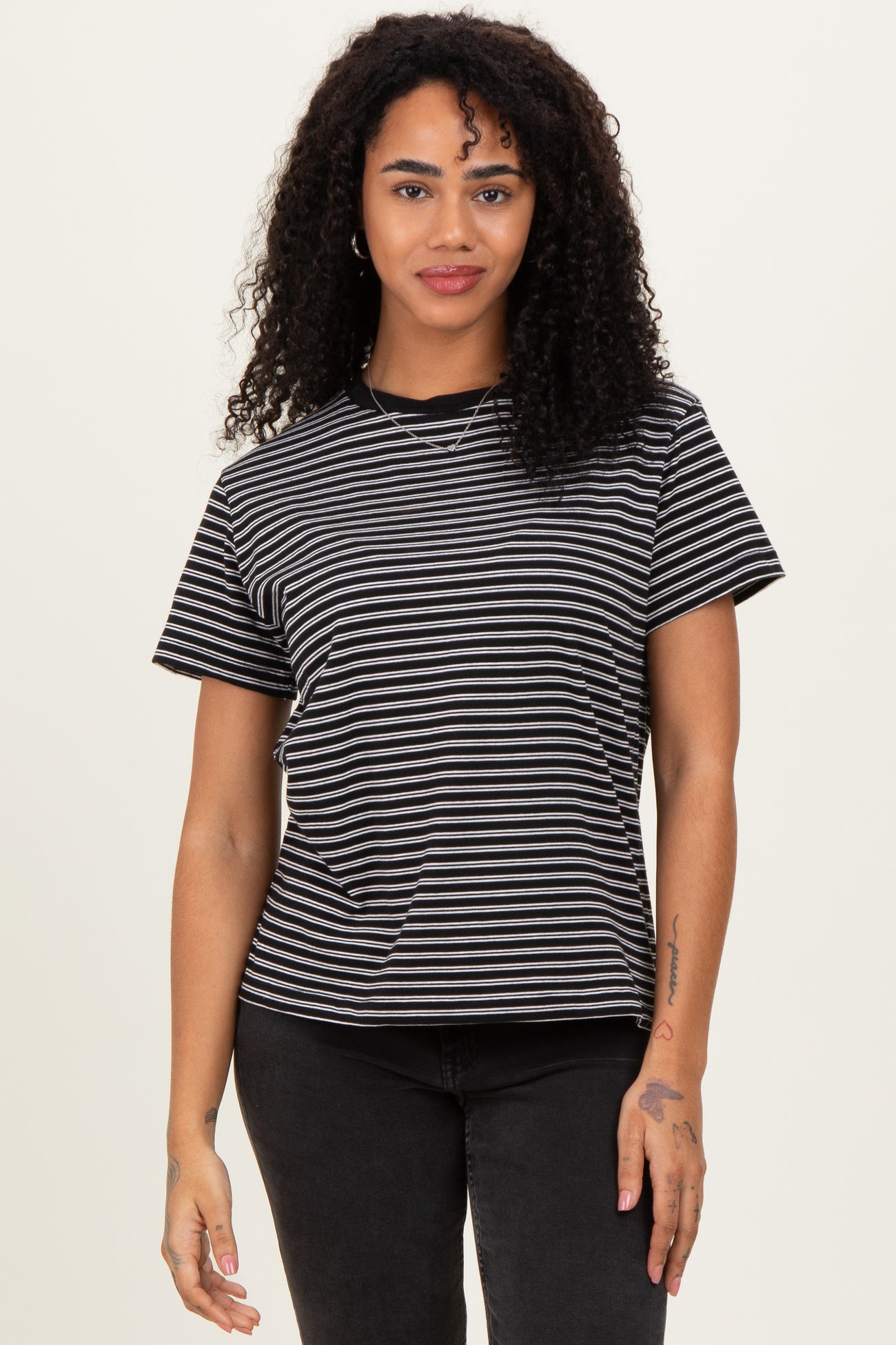 Black/White Short Sleeve Round Neck Stripe Tee
