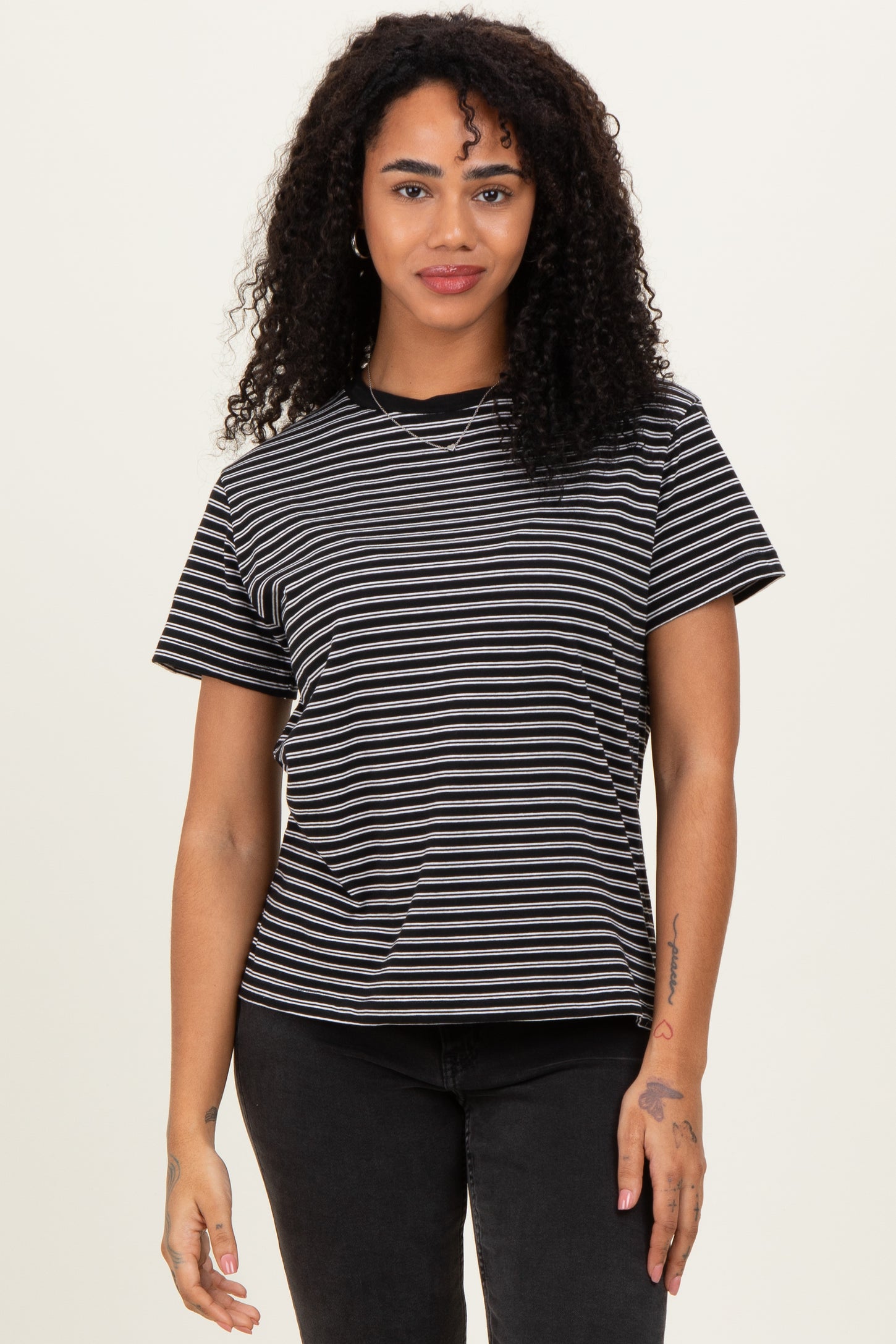 Black/White Short Sleeve Round Neck Stripe Tee