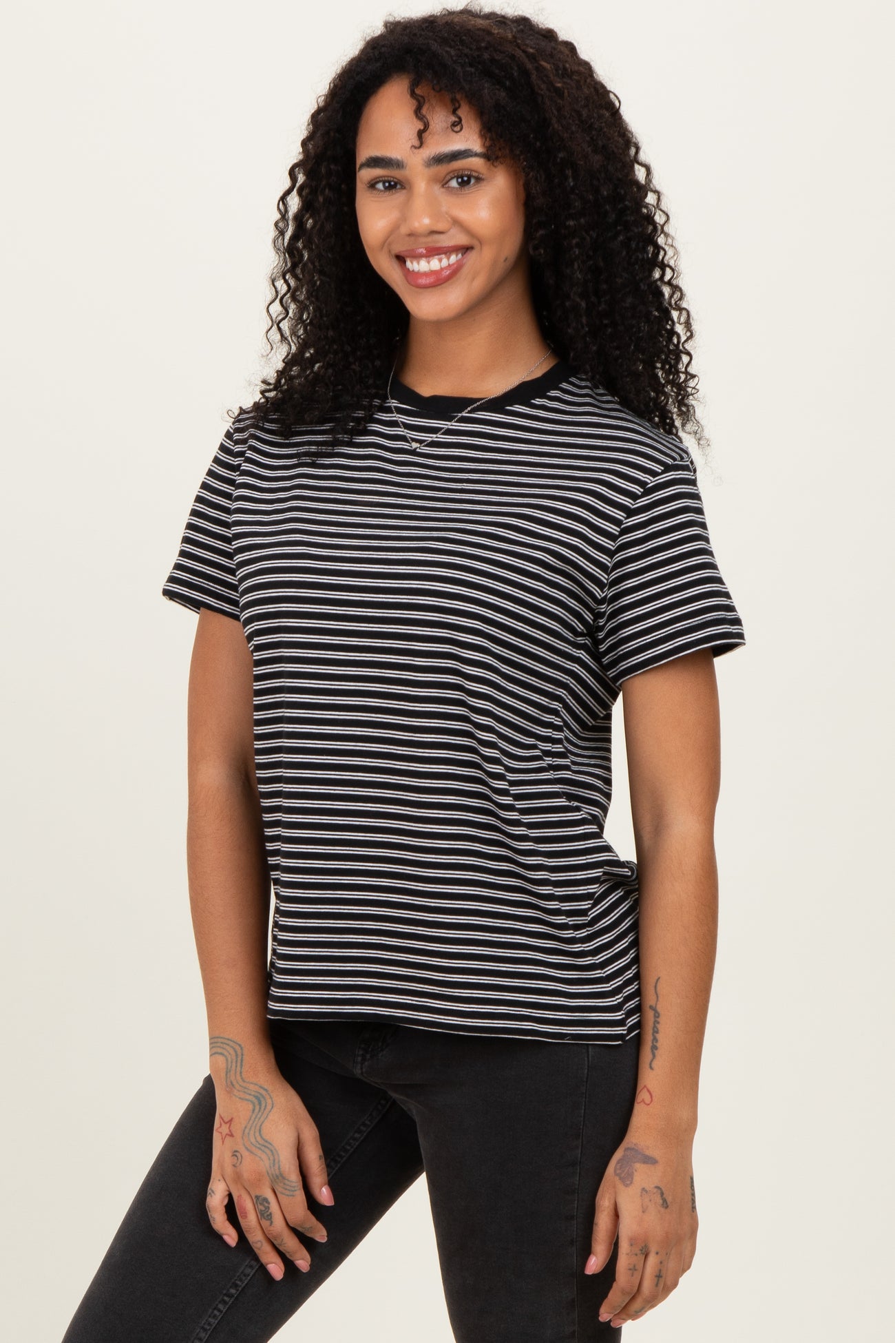 Black/White Short Sleeve Round Neck Stripe Tee
