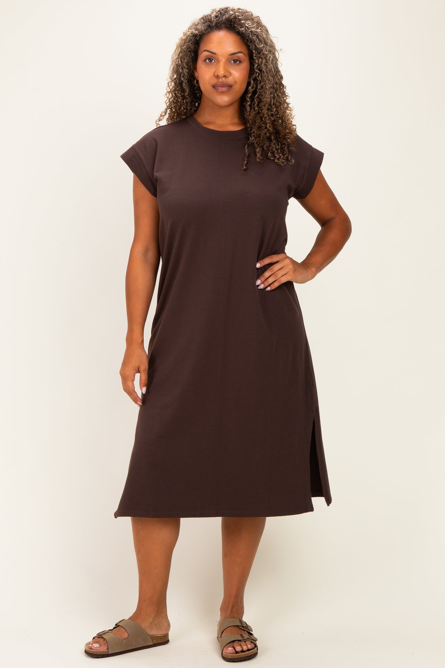 Brown Plus Round Neck Short Sleeve Midi Dress