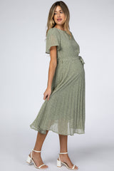 Light Olive Leaf Print Pleated Maternity Midi Dress