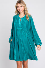 Emerald V-Neck Velvet Dress