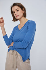 Blue Long Sleeve Knit Curved Hem Top