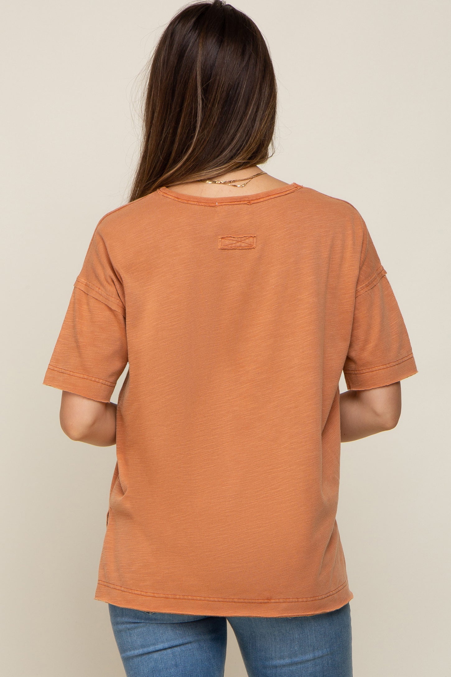 Rust Raw Hem Front Pocket Maternity T-Shirt